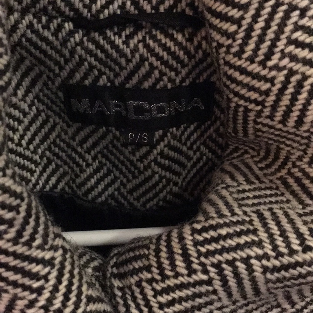 Beautiful/stylish coat! - Picture 2 of 3